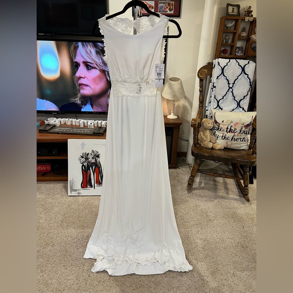 NWT DB Studio Wedding dress and veil